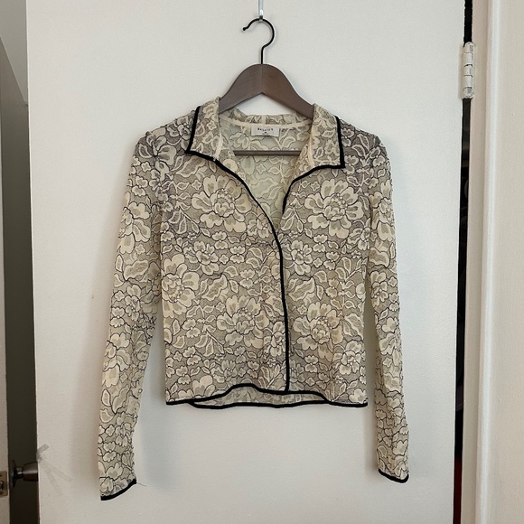 Aritzia Babaton Hopkins Blouse Size XS Sheer Floral Lace Birch Black - Picture 1 of 7